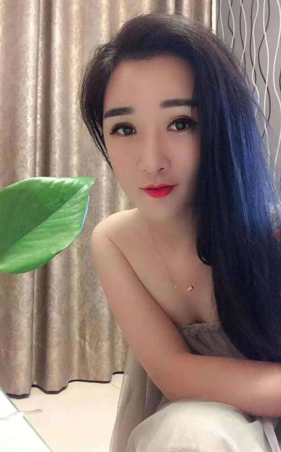颜值高身材不错 第1张