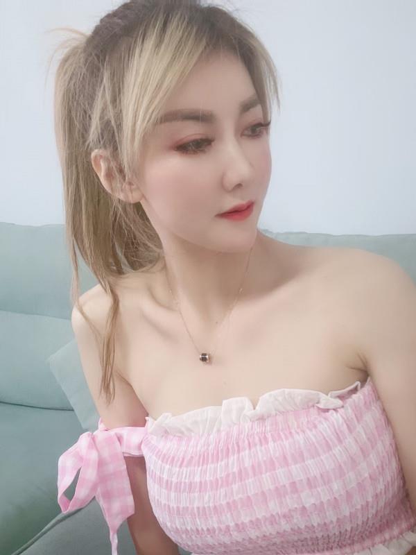 颜值中上没有服务 第1张