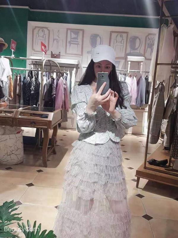 万达广场邻家小姐姐 第1张