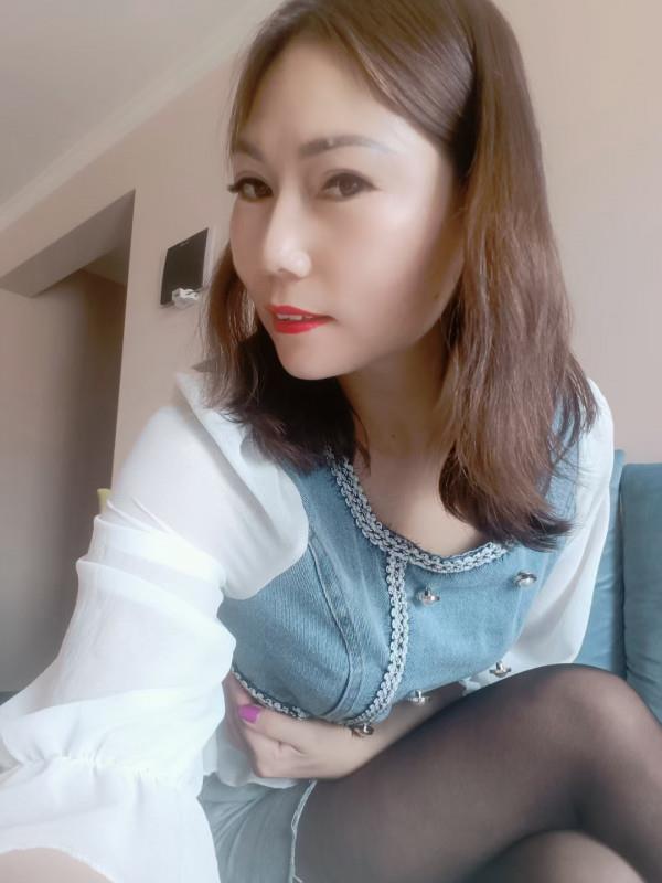 少妇服务很好 第1张