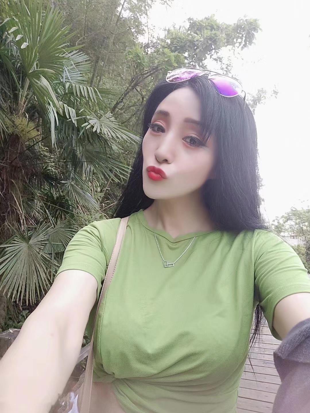 良家少妇如梦 第1张