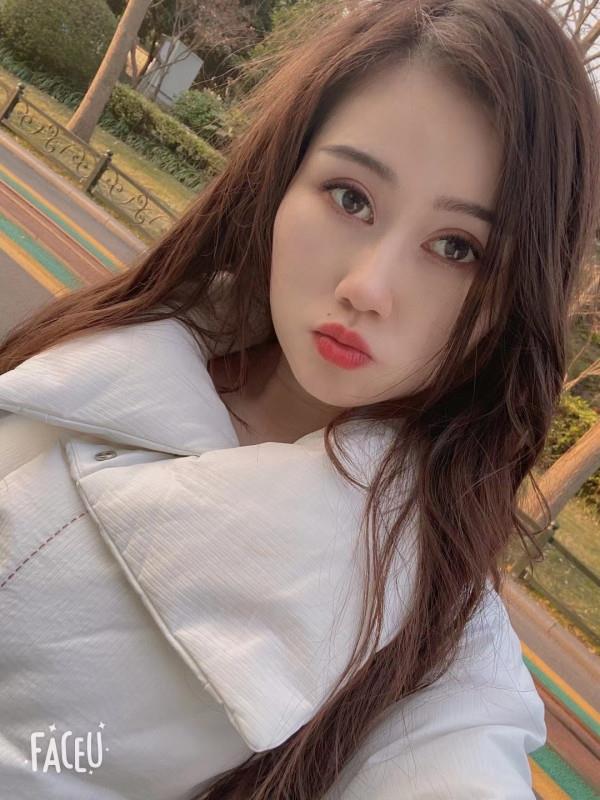 新市区妹子 第3张