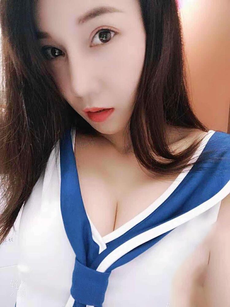 大胸恬恬 第2张