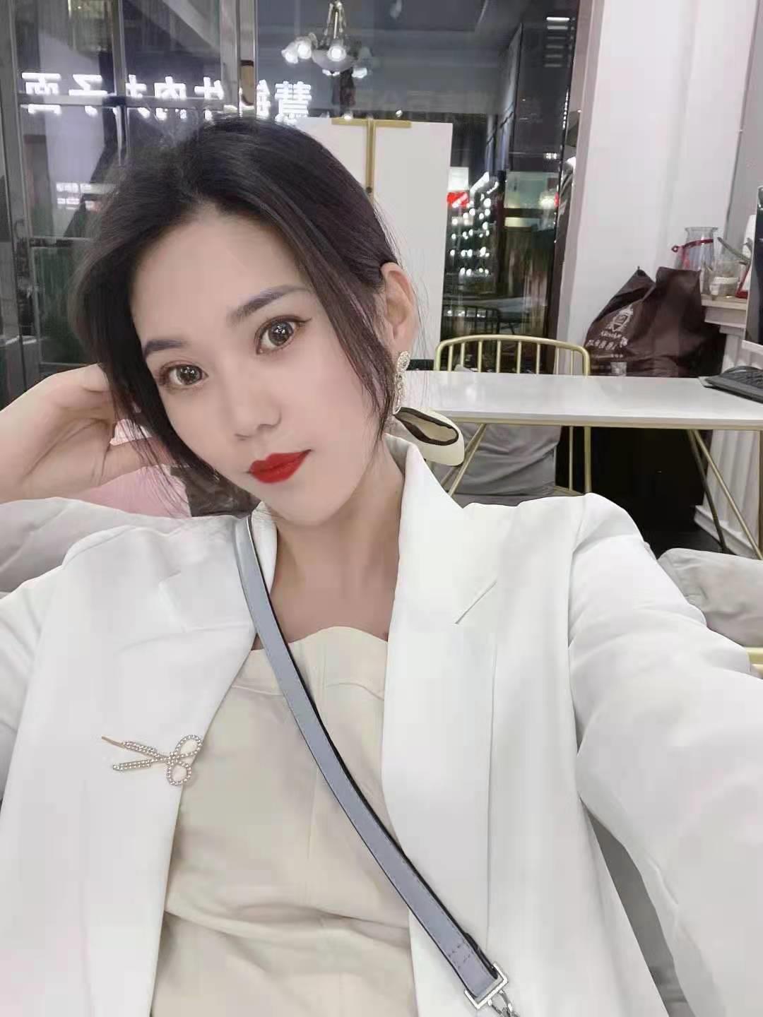 朝阳小妹子 第2张