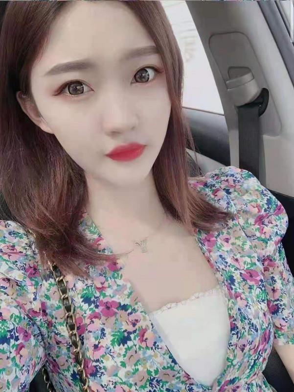 和平大奶骚妹 第1张