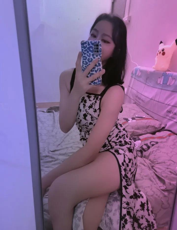 穿旗袍的婷婷 第1张