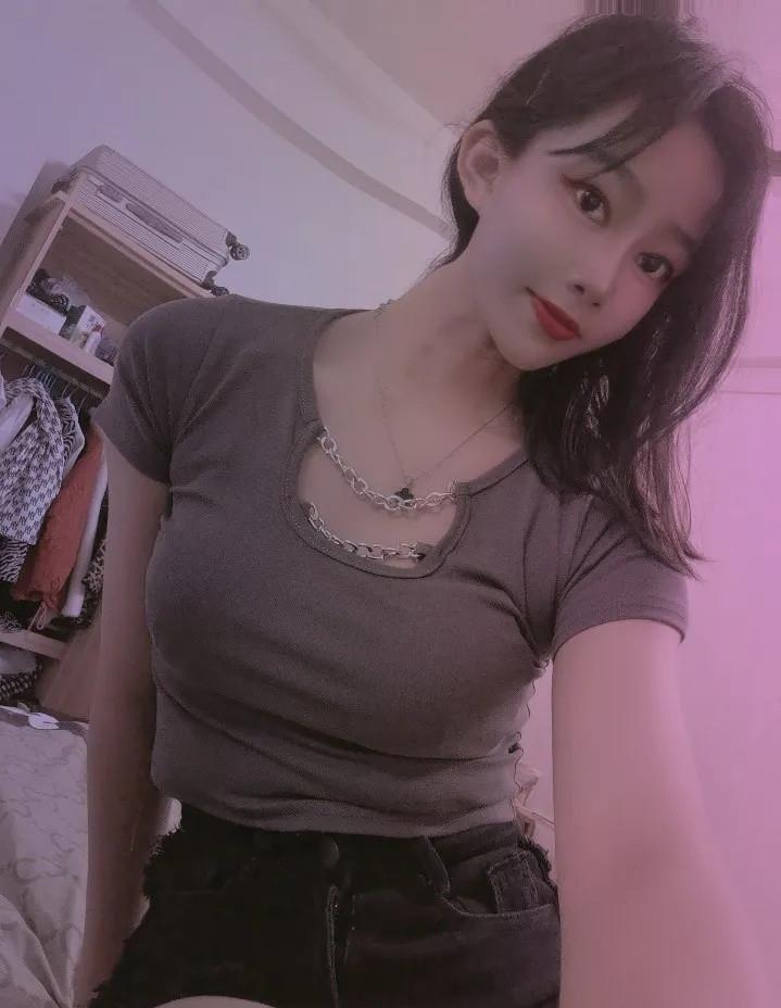 穿旗袍的婷婷 第2张