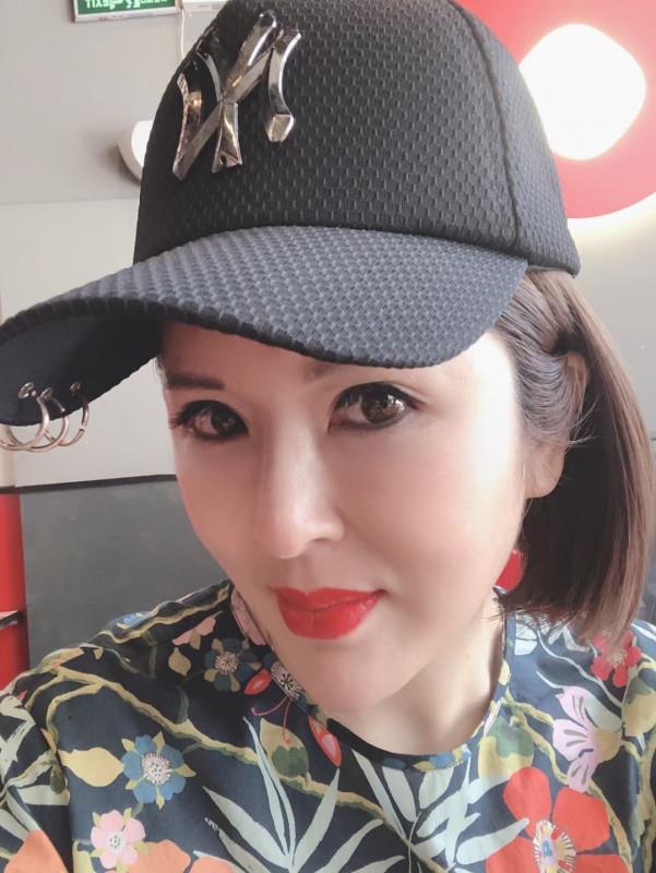 大波风骚熟女 第1张
