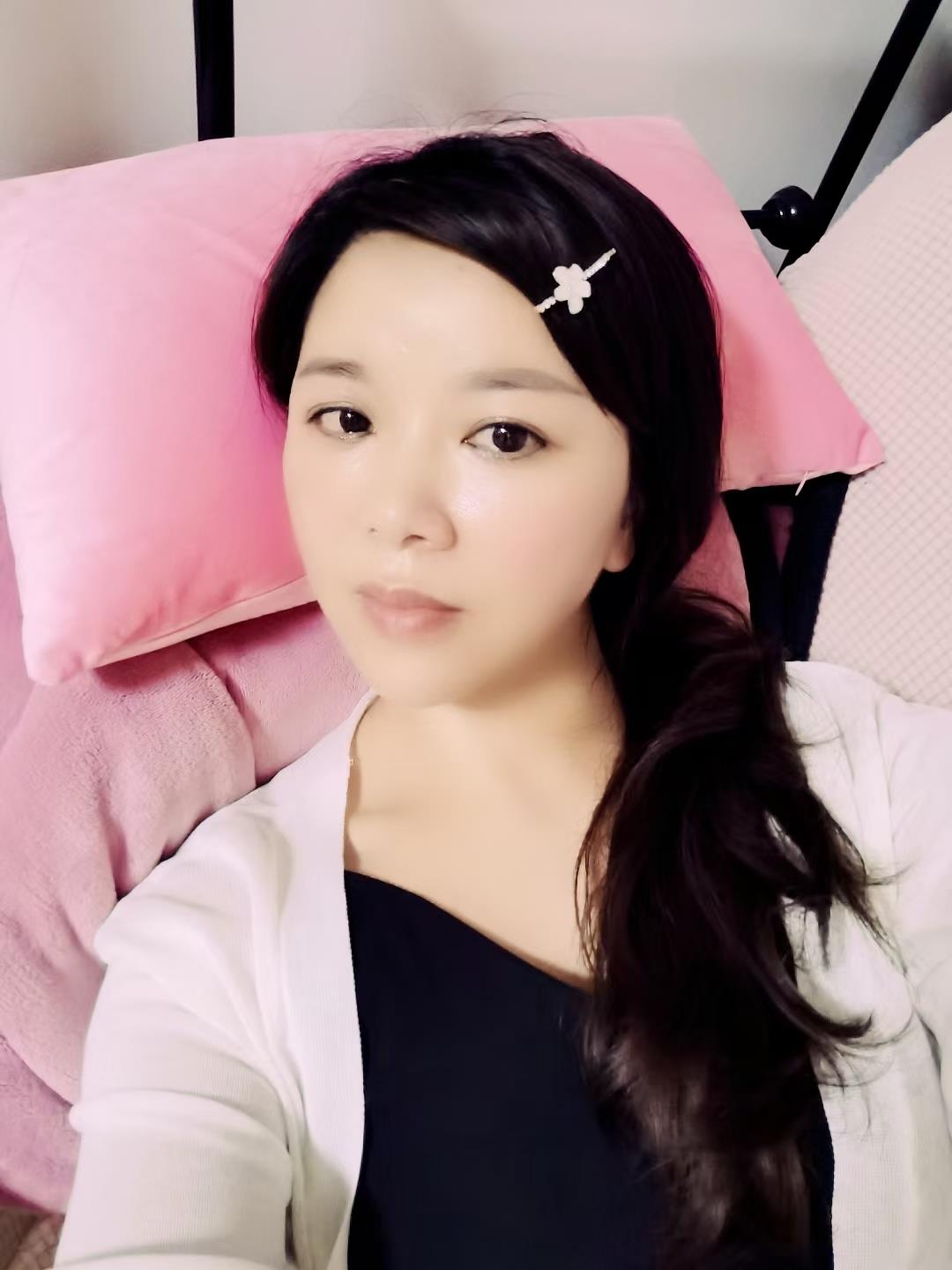 武汉洪山广场小少妇 第1张