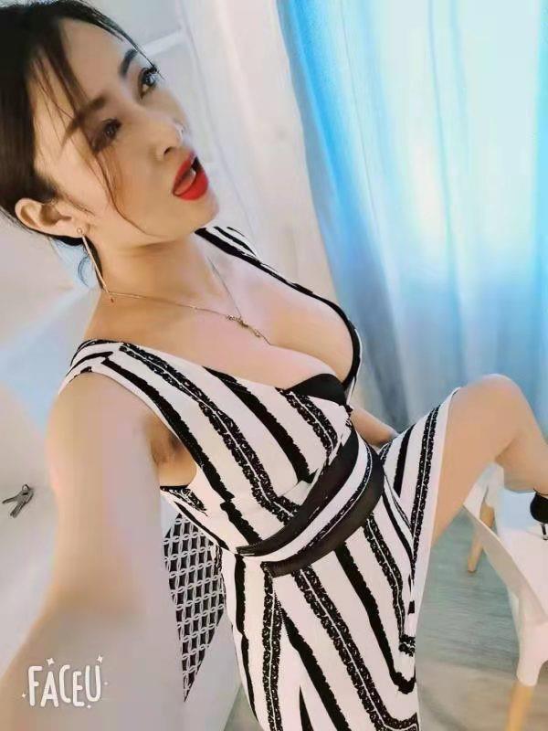 同母异父姐妹花 第3张
