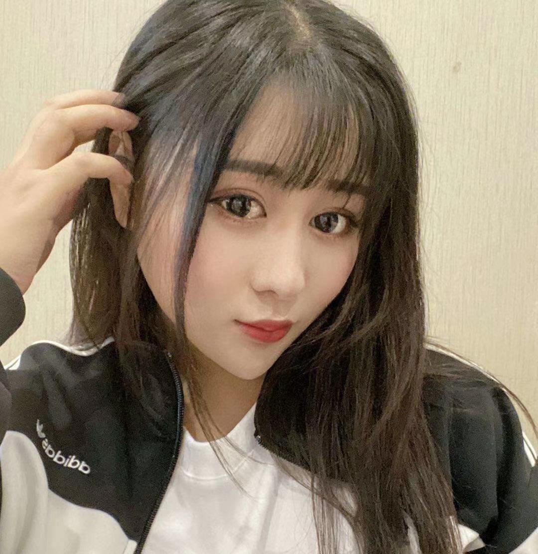 服务系招牌小雪 第2张