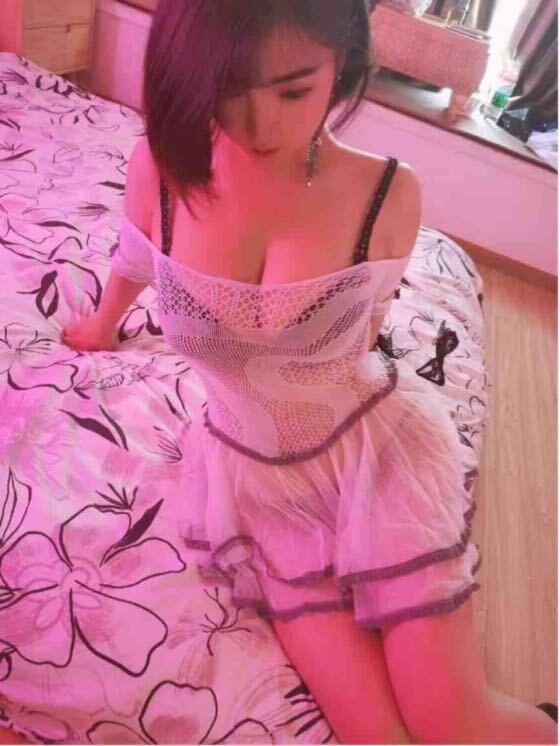 汉口短发辣妹丹丹 第1张