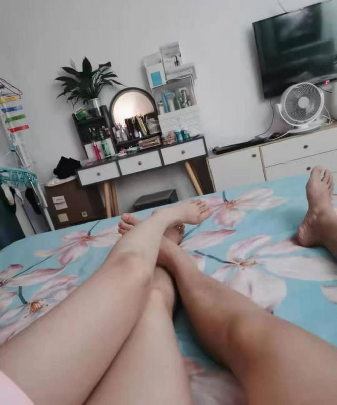 徐汇体育场少妇子 第2张