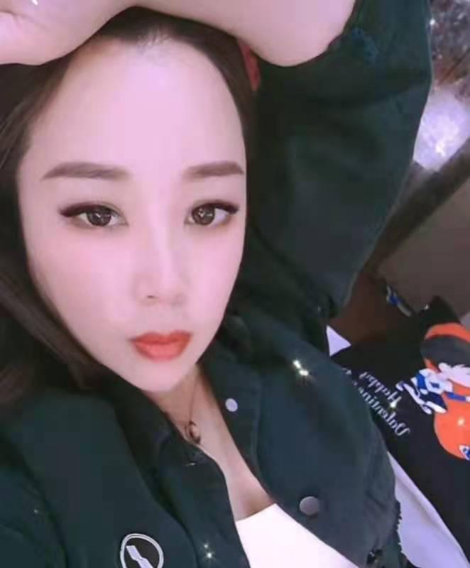 瑞颐酒店刚下海少妇 第1张