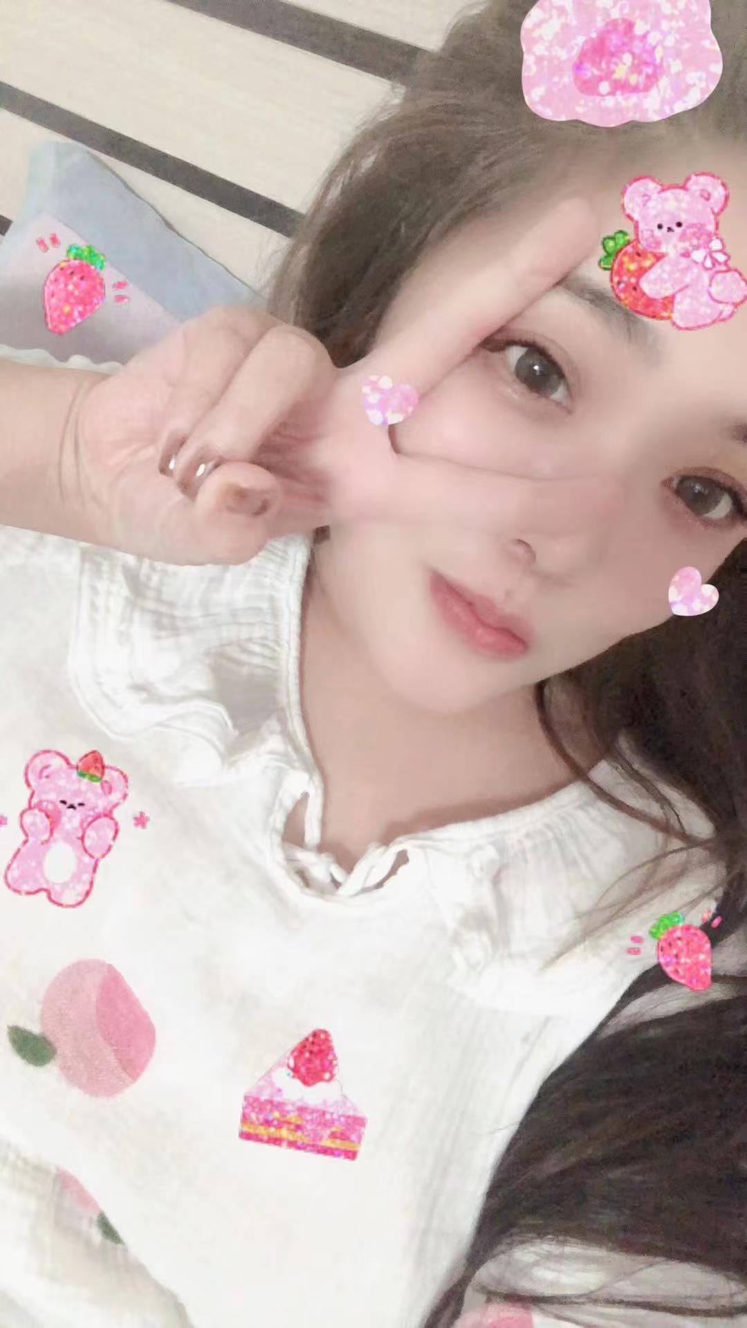 年轻小美女 第4张