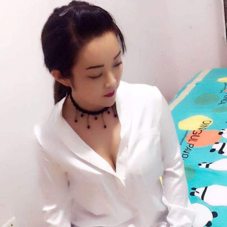 熟女销魂洋洋姐姐 第1张