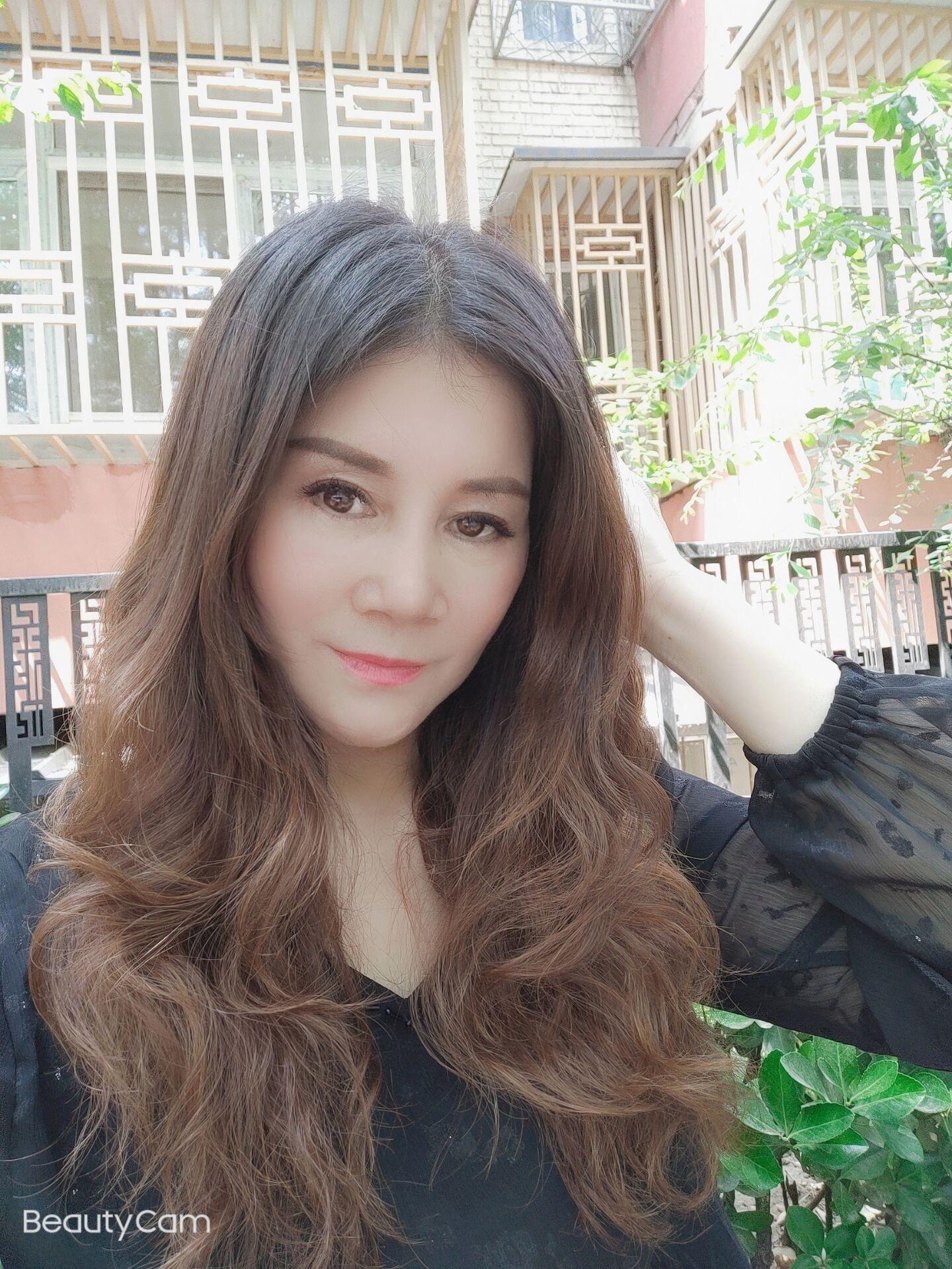 骚话不断爽到爆的熟女 第3张