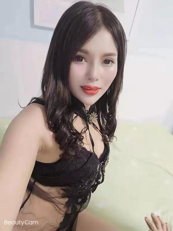 任人摆布的粘人小妖精 第1张