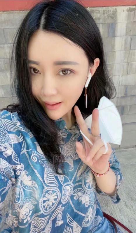 骚女就是浪 第1张