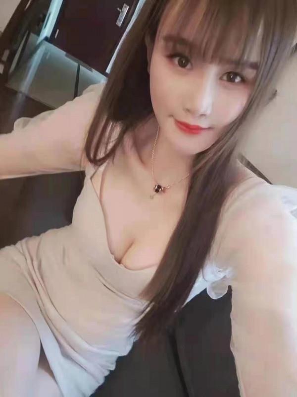 龙华大长腿女神 第1张