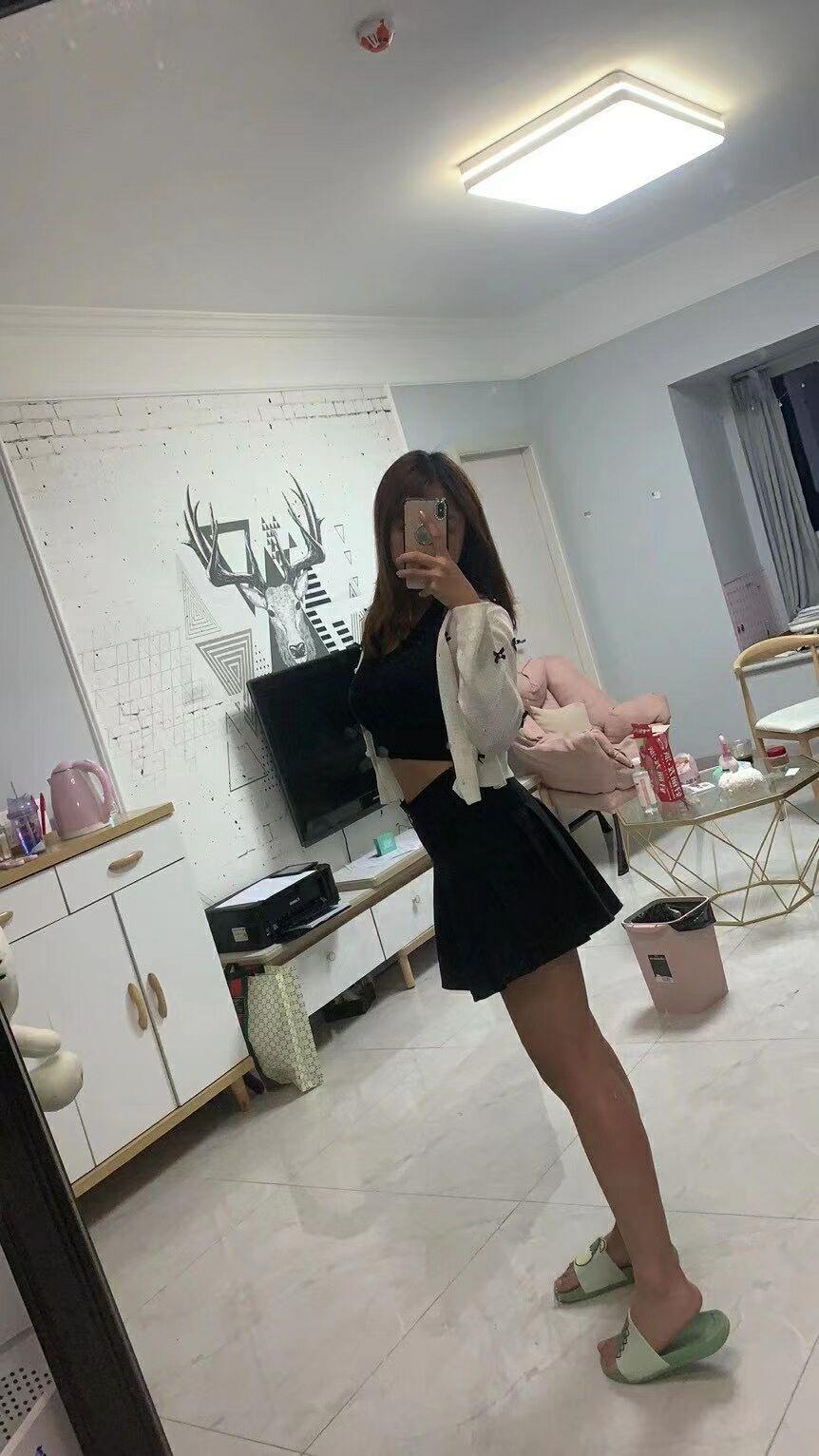 南京鼓楼高颜值年轻妹子 第1张