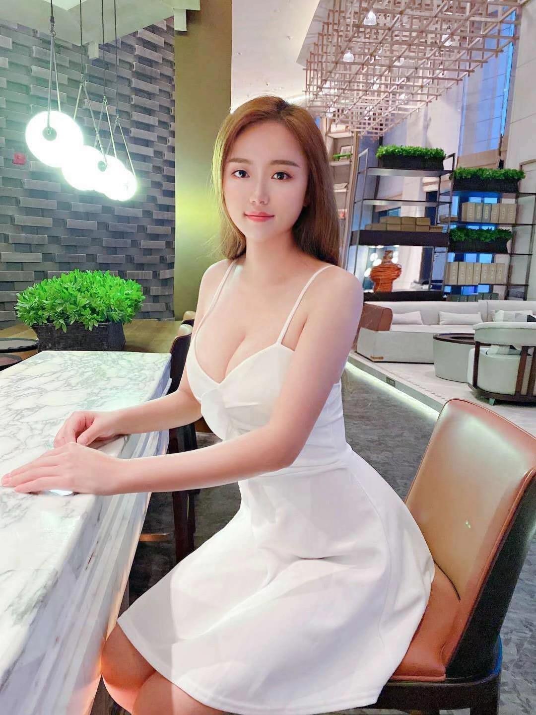 文殊院Lisha，人照有差距 第1张