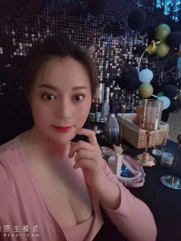 60分钟邻家御姐 第1张