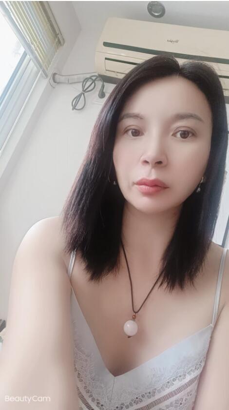 江宁性感熟女 第1张