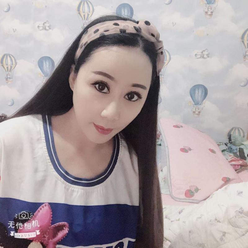 建邺区爆乳熟女 第2张
