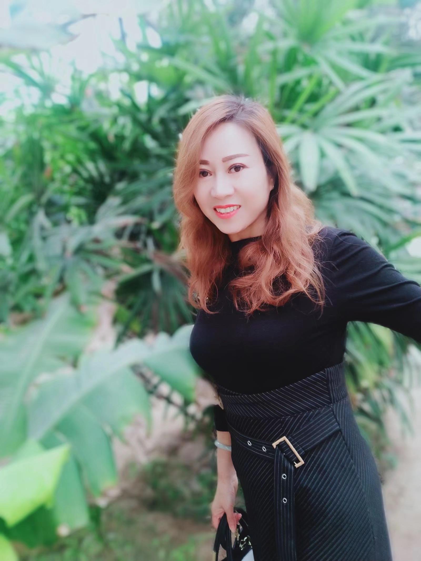 潘家园气质骚熟女,欲罢不能 第1张