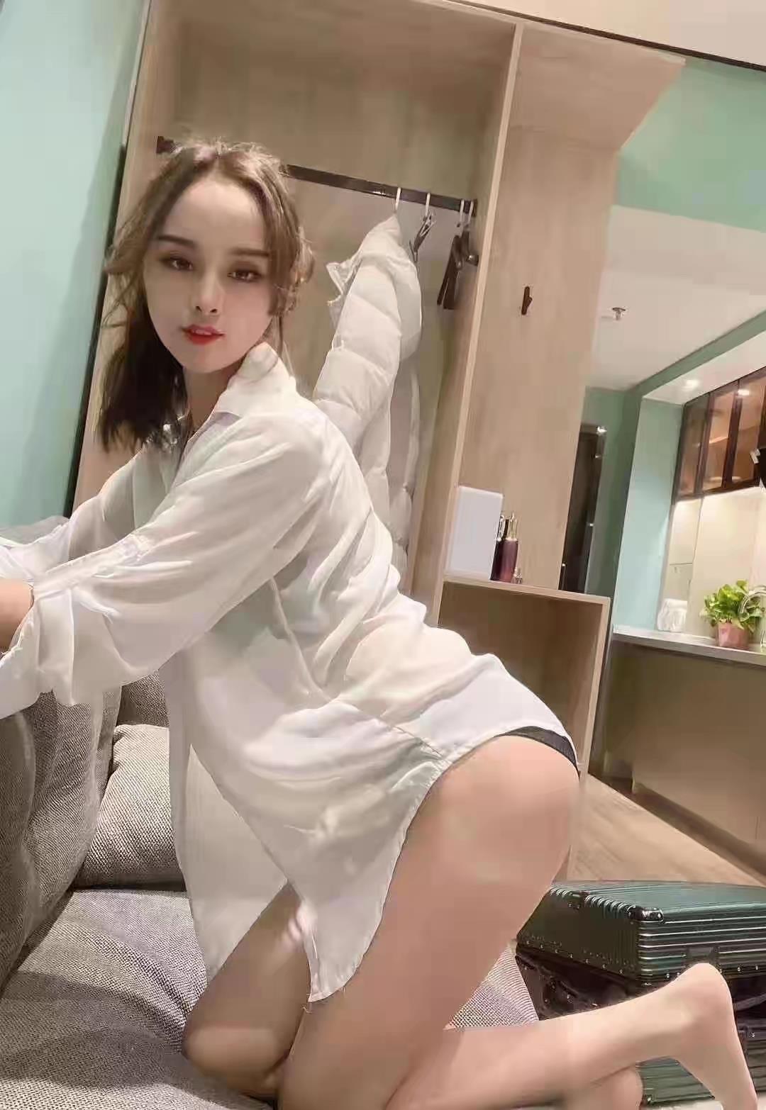 南京高颜值胸大闷骚妹子 第2张