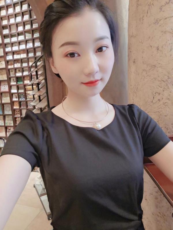 温柔小姐姐 第1张