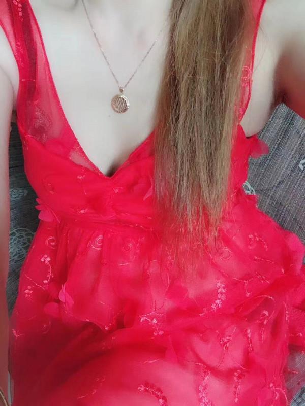 西湖区名凤少妇萌萌 第3张