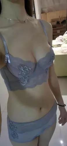 西青王兰庄高个子小姐姐 第1张