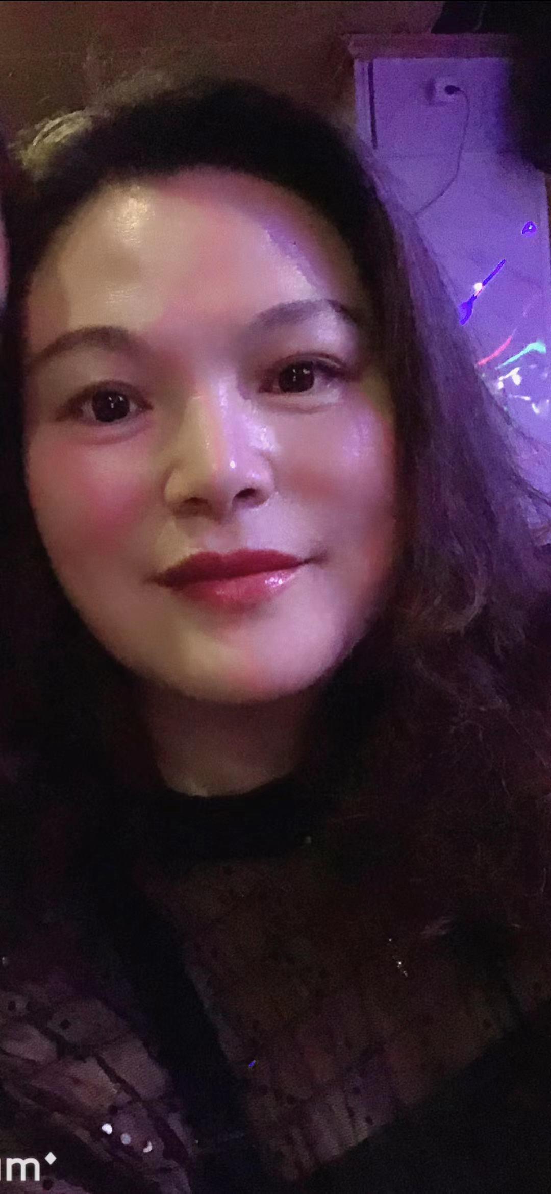 出击风骚型熟女 第3张