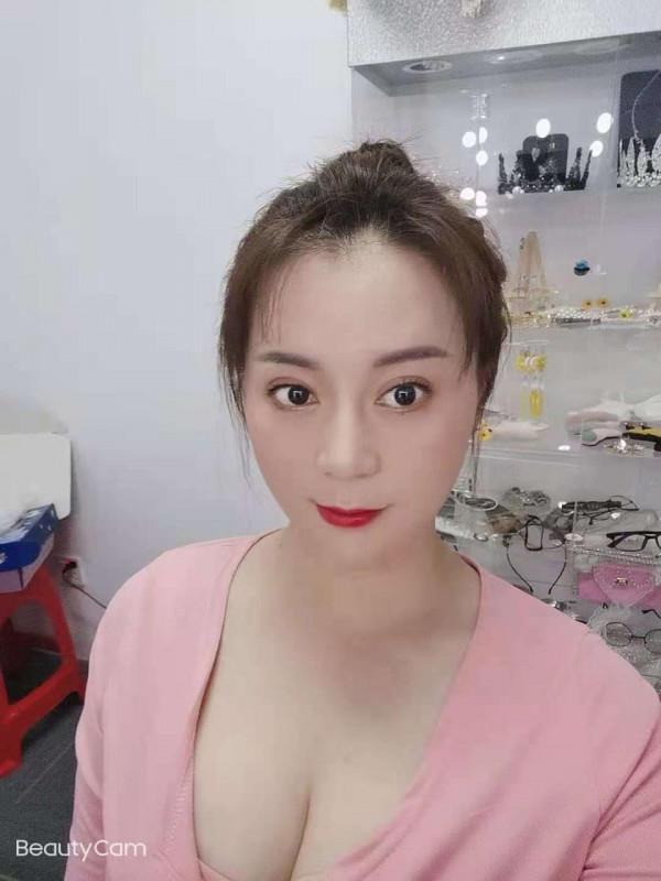 邻家御姐 第1张