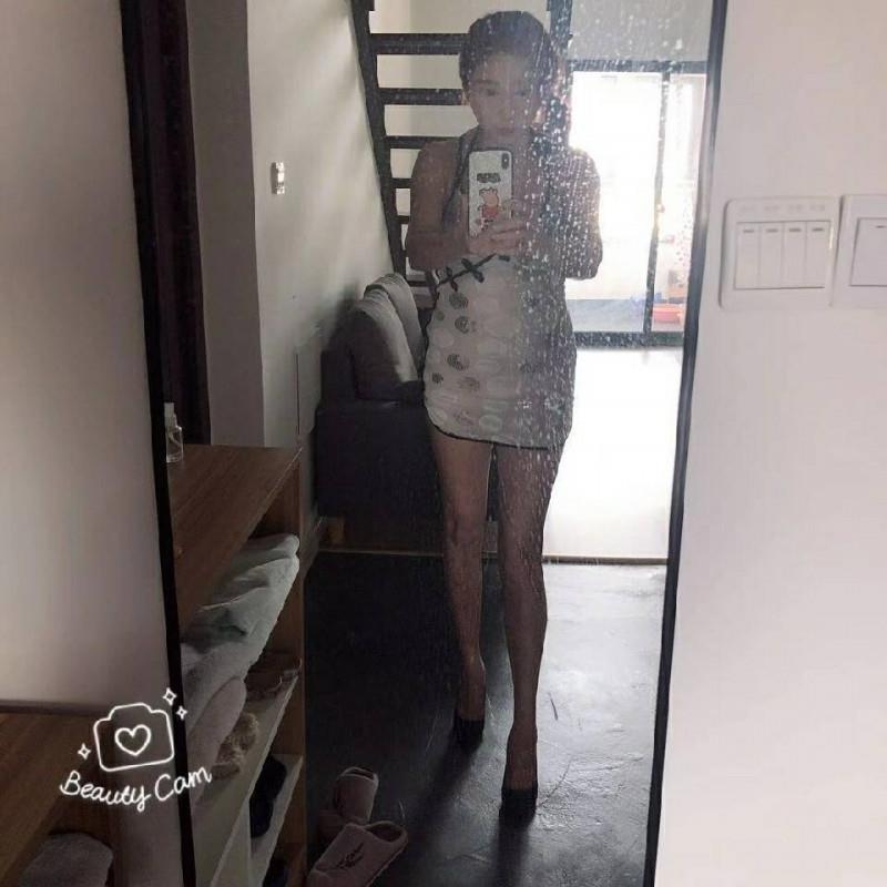 大理聚福城从头舔到脚少妇 第1张