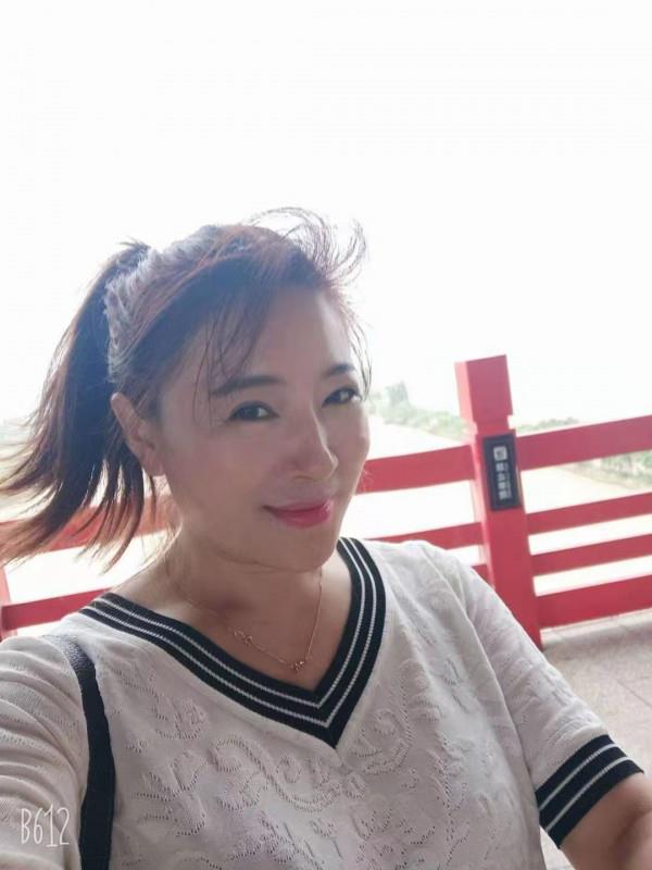 北郊熟女服务 第2张