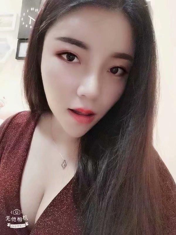 杭州江干区妹子 第2张