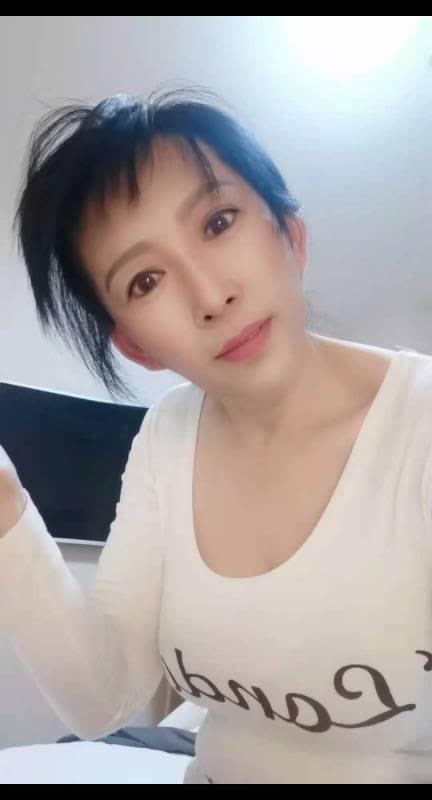 山东路长得很不错的少妇 第1张