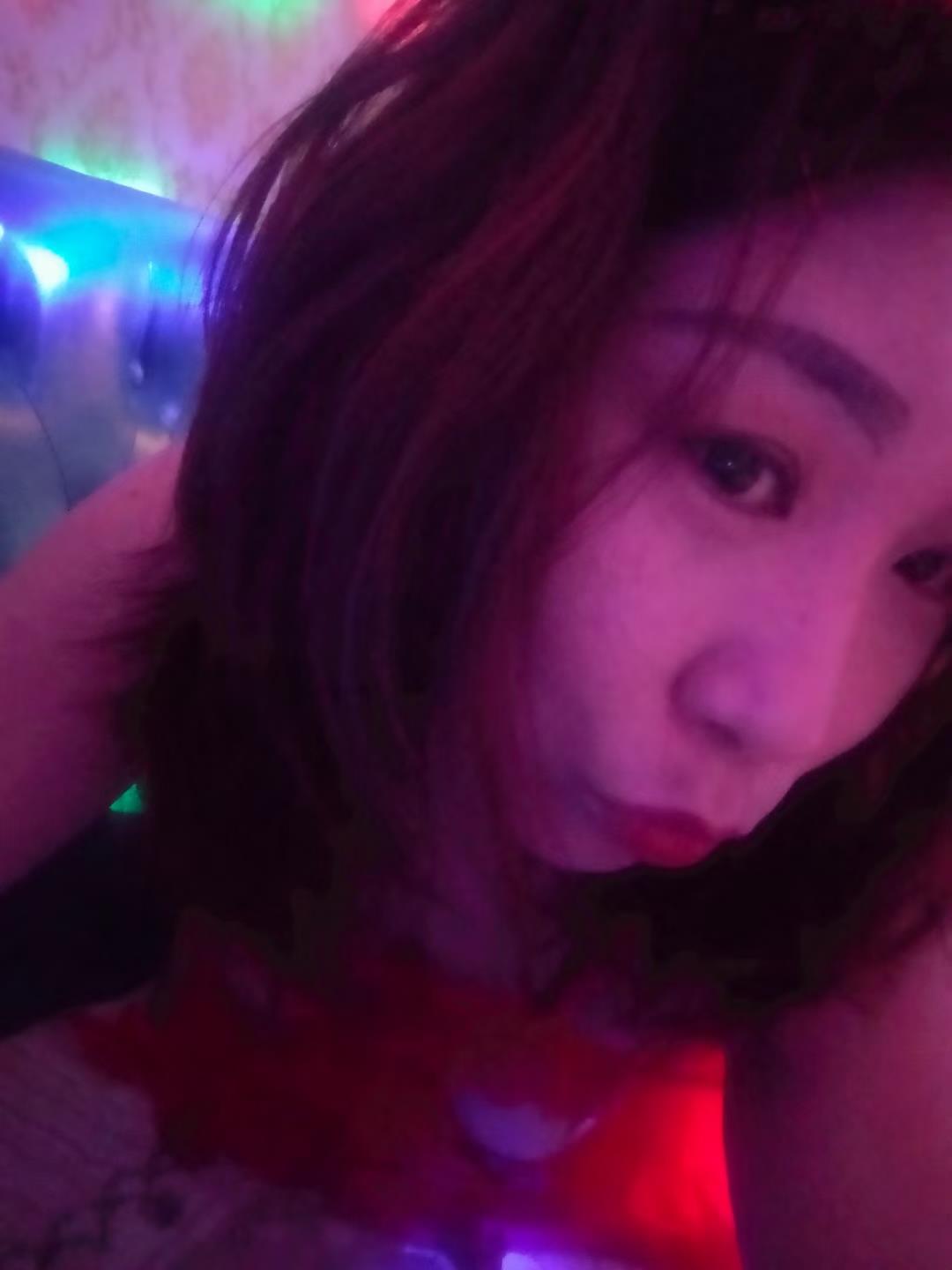 启工街三通轻熟女 第2张