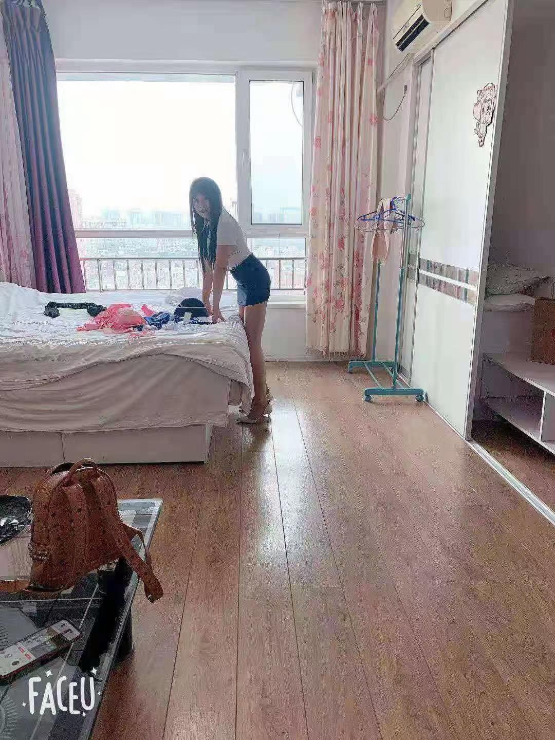 周水前东特南方小美女 第2张
