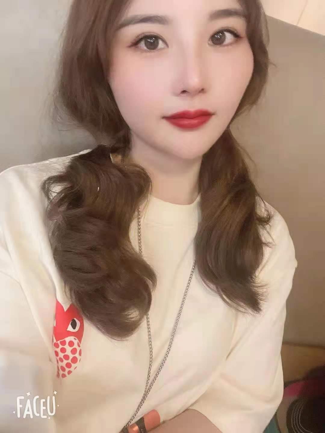 玄武区高颜值美女 第1张