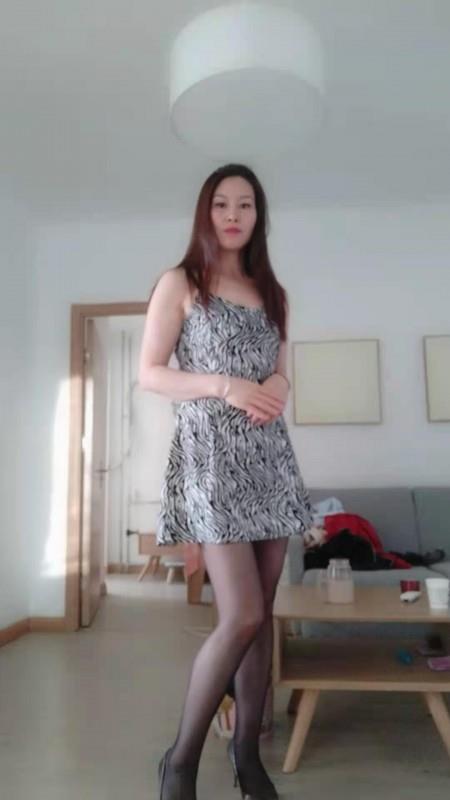 性感苗条熟女 第1张