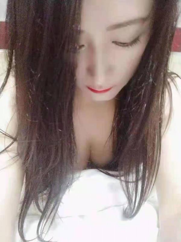 高挑小美妞 第1张