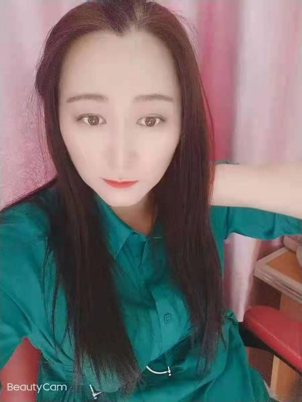 高挑小美妞 第3张