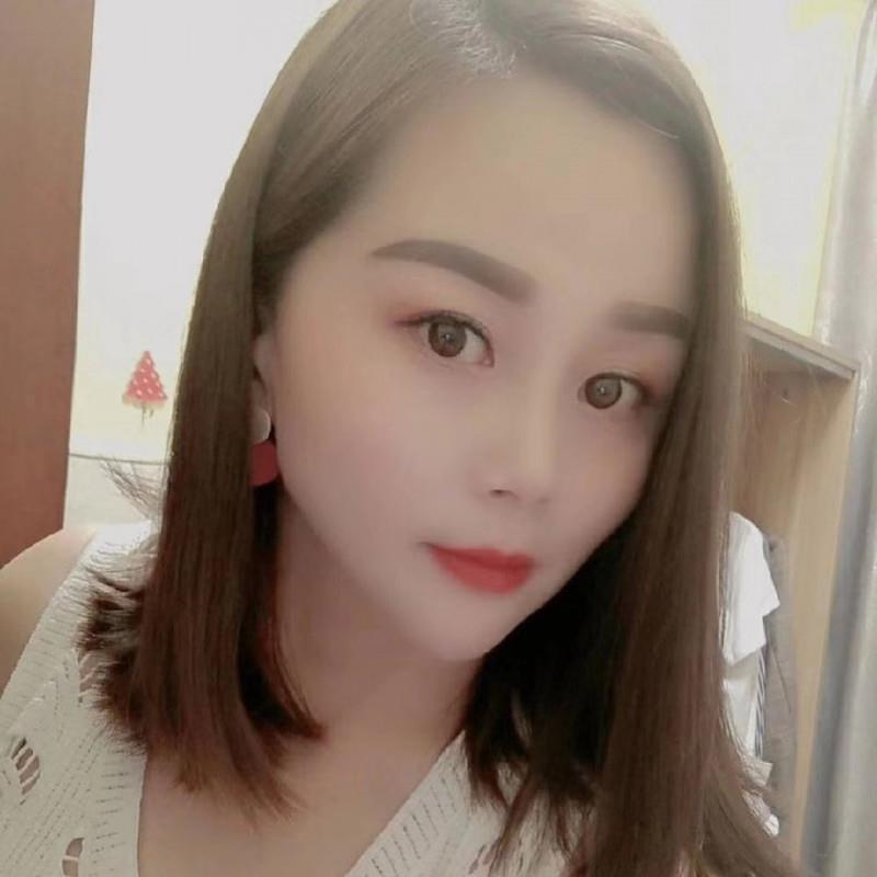 石岩美女 第1张