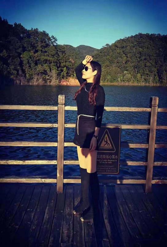 颜值服务不错的一少妇 第2张