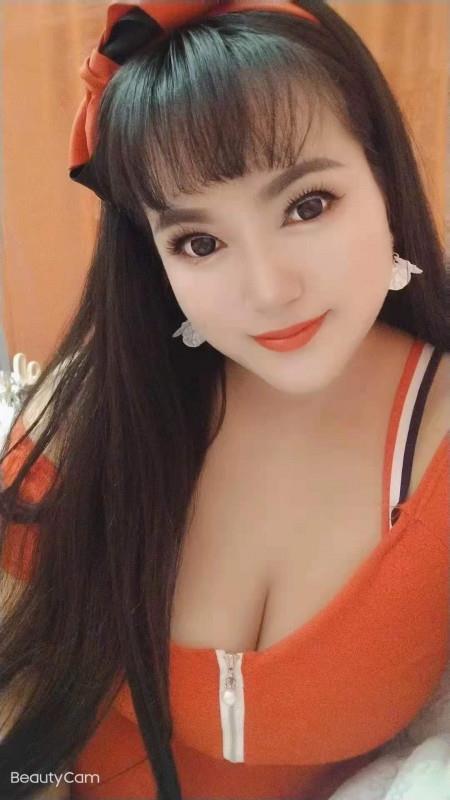 静宁北路大胸女 第2张