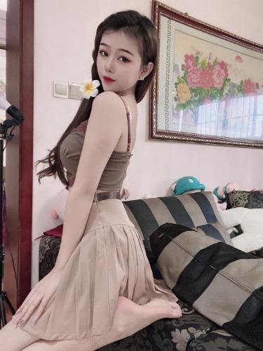 北京丰台。，性感御姐丝袜细腰美腿玉足，熟悉了可外出哦 第3张